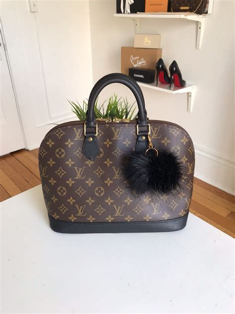 louis vuitton handbags tarnishing